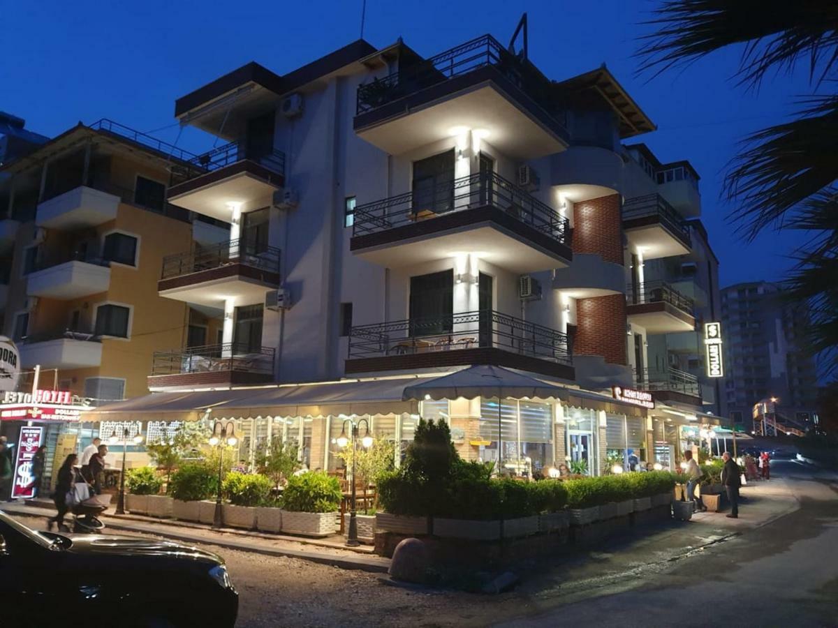 Hotel Dollari Kryemedhej Exterior photo